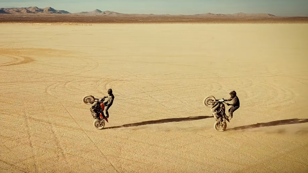 Icon head to the desert for an American Prayer